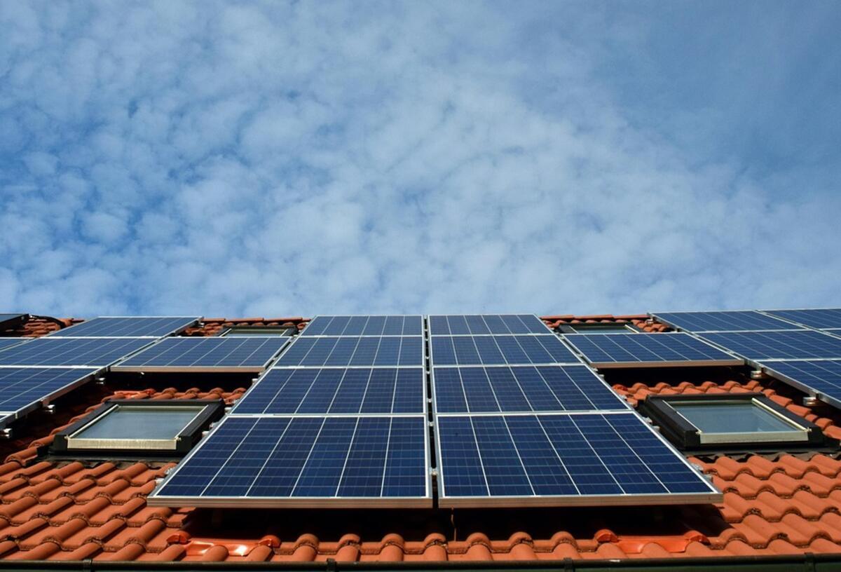 Lichtblick vom Dach – für wen sich Solaranlagen heute noch lohnen Solaranlage auf dem Dach