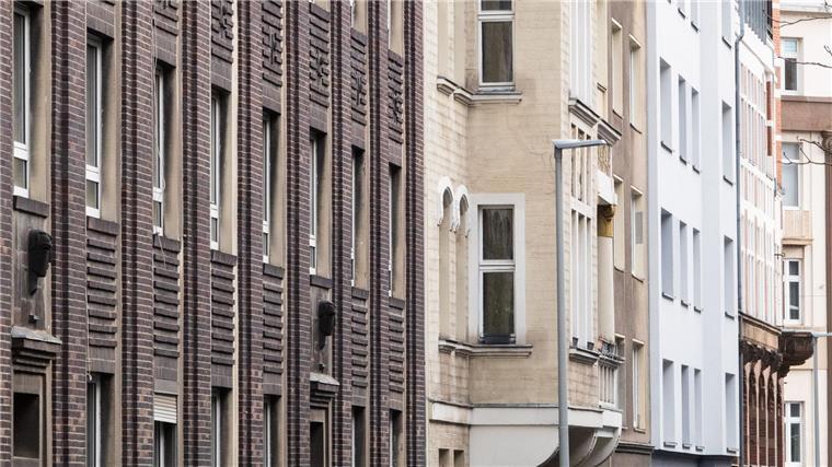 Die Mietpreisbremse soll Mieter in 57 niedersächsischen Kommunen bis 2029 entlasten. (Archivbild)