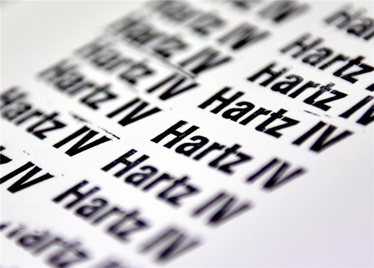 Hartz-IV-Sanktionen teilweise verfassungswidrig Die monatelangen Leistungskürzungen, mit denen Jobcenter unkooperative Hartz-IV-Bezieher sanktionieren, sind teilweise verfassungswidrig.