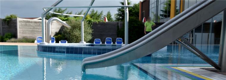 Die Moor-Therme war im Juni 2017 Ort eines tragischen Unfalls: Ein Mädchen war vom Podest der Regenbogenpyramide“ gesprungen und ertrunken.