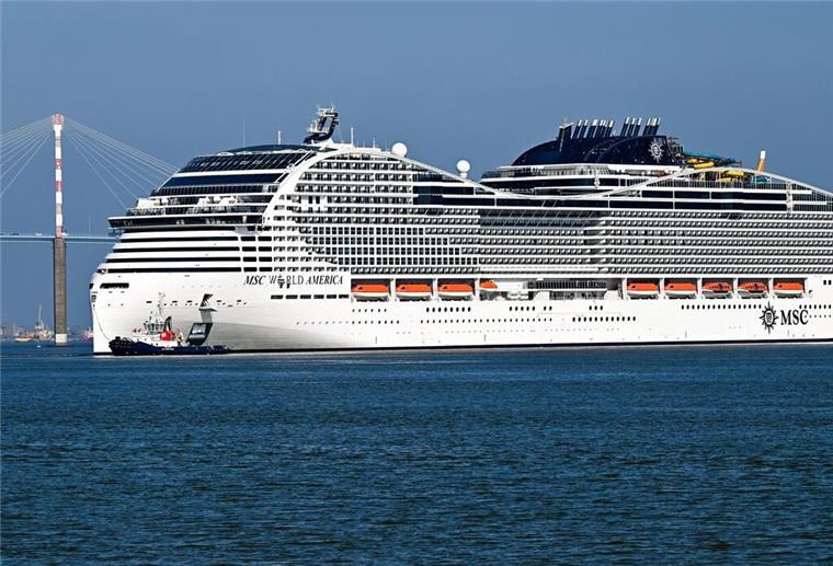 Hurrikan Erin wirbelt kurzfristig Kreuzfahrt-Routen in der Karibik durcheinander Die MSC World America, das neueste Flaggschiff von MSC Cruises, musste bereits mehrere geplante Stopps streichen.