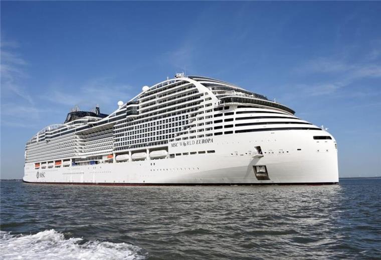 Kreuzfahrtschiff in Not: „MSC World Europa“ erreicht Neapel aus eigener Kraft Ein Kreuzfahrtschiff.