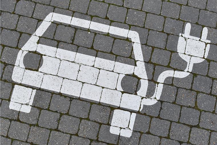 Nachfrage nach Elektroautos in Deutschland steigt Die Nachfrage nach Elektroautos und Hybriden in Deutschland ist deutlich gestiegen.