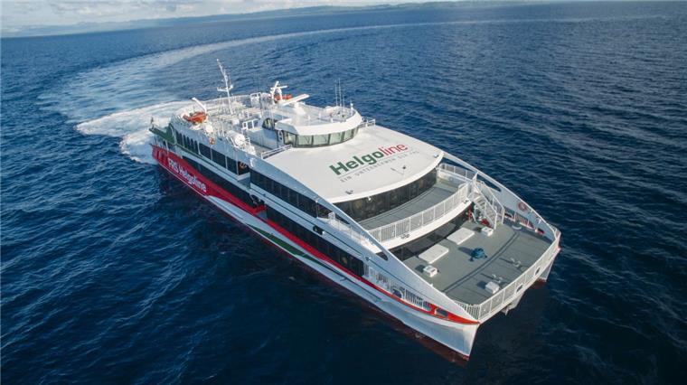 Die neue Helgoland-Fähre soll ab Mitte April zwischen Hamburg, Wedel, Cuxhaven und Helgoland fahren.