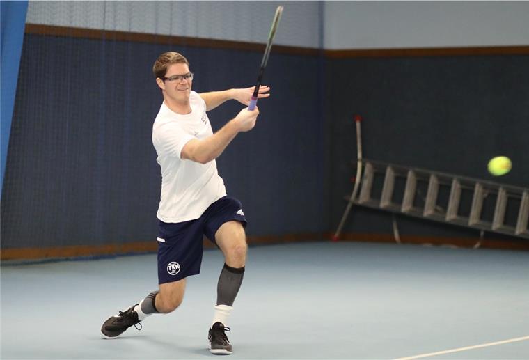 TK Nordenham spielt starke Oberliga-Saison Die neue Nummer eins des TK Nordenham, Niklas Brandes, blieb in seiner ersten Herren-30-Saison im Einzel und Doppel ungeschlagen.