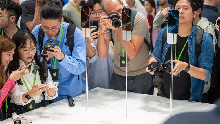Kameras und KI: Apple stellt iPhone 16 vor Die neuen iPhones sollen Apple in die KI-Ära bringen.