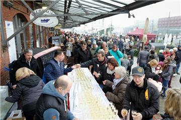 Die Neujahrs-Veranstaltung ist für viele Bremerhavener schon eine beliebte Tradition geworden.
