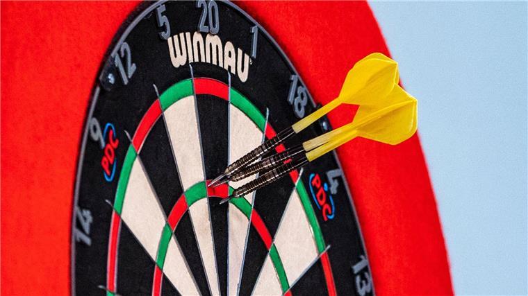 Darts: Van Leuven als erste Transfrau für WM qualifiziert Die Niederländerin van Leuven hat sich als erste Transfrau für die WM qualifiziert.
