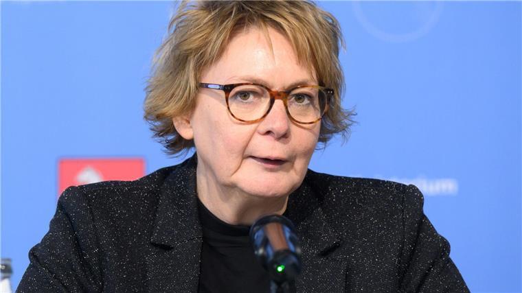 Verfassungsschutz soll mehr Mittel zur Überwachung bekommen Die niedersächsische Innenministerin Daniela Behrens (SPD) sieht den Verfassungsschutz als „Frühwarnsystem der Demokratie“. (Archivbild)