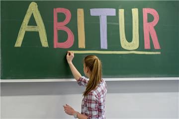 Die NIG-Schüler aus Bad Bederkesa müssen mit ihrer Party nach Bremerhaven ausweichen.
