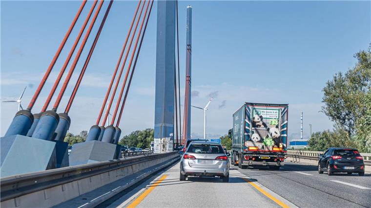 Norderelbbrücke für Schwerlastverkehr wieder freigegeben Die Norderelbbrücke ist nach Angaben der Autobahn GmbH wieder für den Schwerlastverkehr freigegeben. (Archivbild)