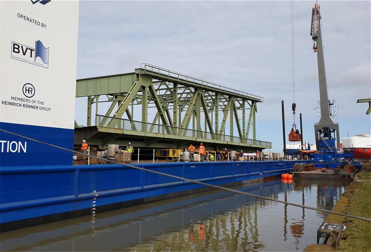 Bremerhaven: Nordschleusenbrücke ist weg Die Nordschleusenbrücke in Bremerhaven wurde ein letztes Mal gedreht.