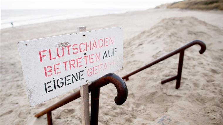 Die Nordseeinsel ist von schweren Sandverlusten in diesem Winter verschont geblieben - für die Badesaison reicht der Restsand dennoch nicht. 