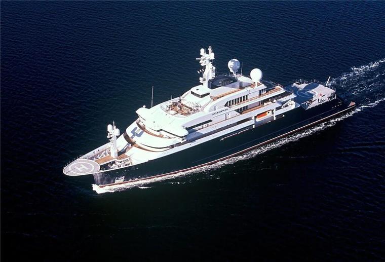 Was ein Sahnestück: Lloyd Werft erwartet Megayacht „Octopus“ Die Megayacht „Octopus“