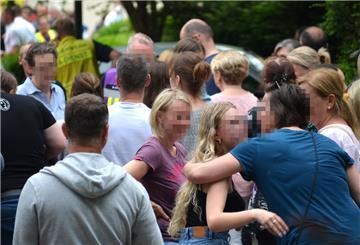 Die Opferschutz-Organisation Weißer Ring bietet allen Betroffenen des Gewaltverbrechens Hilfe an. 