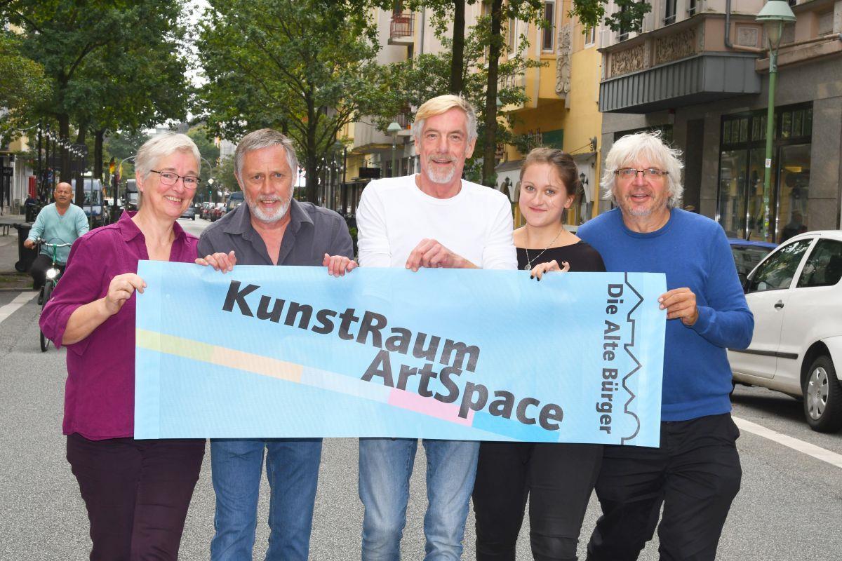 Kunst-Raum/Art-Space verwandelt Alte Bürger in Kulturbühne Die Organisatoren von Kunst-Raum/Art-Space sehen gespannt dem Veranstaltungswochenende entgegen (von links): Karin Fröhling (Druck-Art), Quartiersmeister Jens Rillke, Robert Worden (Werkstatt 212), Marie Garms und Jochen Hertrampf (Kulturbüro).