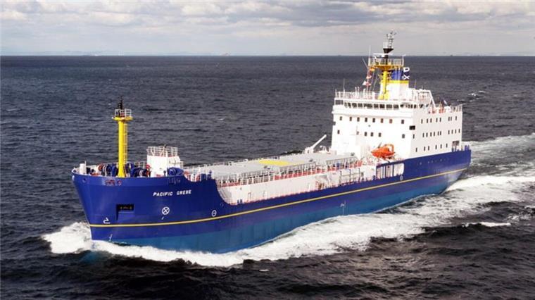 Atommüll in Nordenham: Polizei erhöht Präsenz in der Stadt Die „Pacific Grebe" auf See. Dieses Spezialschiff, das im November 2020 schon einmal Castoren in Nordenham angeliefert hatte, wird auch dieses Mal für den Transport genutzt.