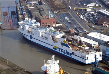 Die "Peter Pan" ist in Bremerhaven ausgedockt worden.