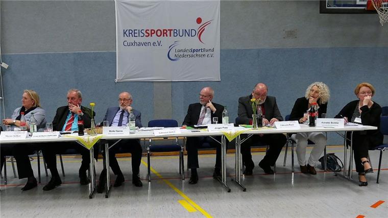 Kreissportbund Cuxhaven will Vorstand neu organisieren Die Plätze vom KSB-Vorsitzenden Edmund Stolze und zwei seiner Vorstandskollegen müssen neu besetzt werden.