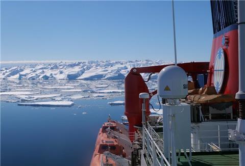 Die „Polarstern“ ist wieder zu einer Expedition in die Ostantarktis aufgebrochen.