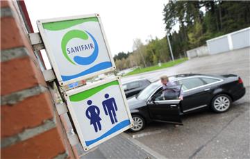 Die Politik zofft sich um die Pinkelpause an Raststätten.