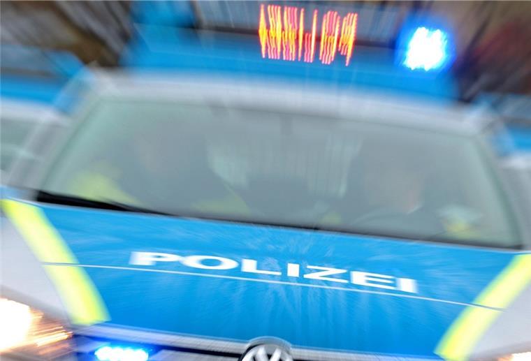 Die Polizei berichtet von einem gefährlichen Vorfall auf der Autobahn bei Horstedt.