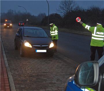 Die Polizei Cuxhaven hat in der vergangenen Woche fast 400 Fahrzeuge kontrolliert.
