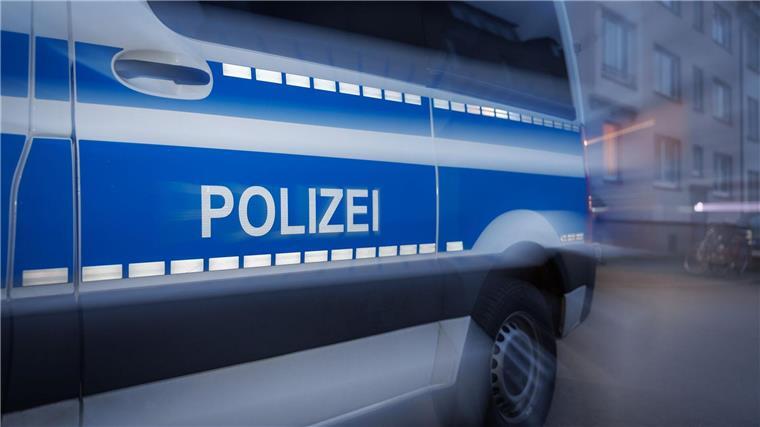 Betrug bei Führerscheinprüfungen aufgedeckt! So dreist ging die Betrüger-Bande vor Die Polizei durchsuchte Objekte in sieben Bundesländern. (Symbolbild)