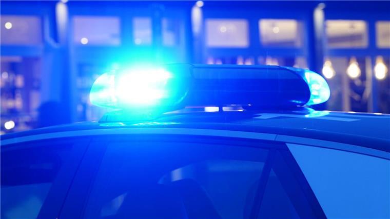 Zwölfjährige von Jugendlichen in Oldenburger Park attackiert Die Polizei ermittelt nach der Attacke auf eine Zwölfjährige. (Symbolbild)