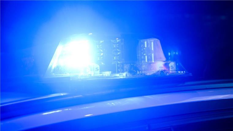 17-Jähriger nach Messerangriff in Braunschweig notoperiert Die Polizei ermittelt wegen versuchten Totschlags. (Symbolbild)