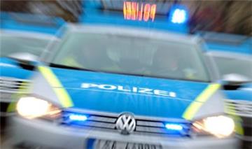 Die Polizei hat auf der A29 bei Oldenburg einen Falschfahrer gestoppt. 