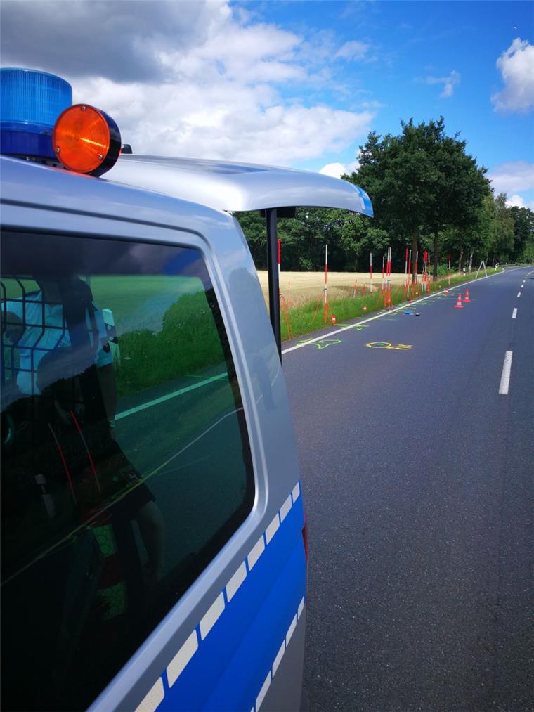 Die Polizei hat den Toten von der Bundesstraße identifiziert. 