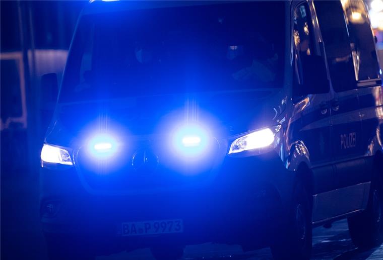 Loxstedt: Lkw-Fahrer aus Ungarn mit 2,8 Promille auf A27 unterwegs Die Polizei hat einen betrunkenen Lkw-Fahrer bei Loxstedt erwischt.