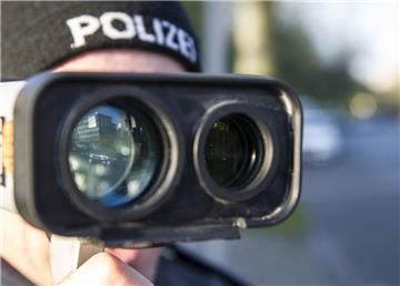 Die Polizei hat im Cuxland einen Raser geschnappt, der 96 km/h zu schnell war.