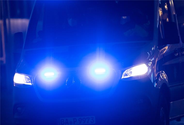 Polizei erwischt drei Einbrecher in Lehe Die Polizei hat in Lehe drei Einbrecher erwischt.