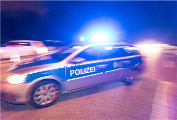 Die Polizei hat in Lehe zwei 18-Jährige auf einem geklauten Motorroller erwischt.