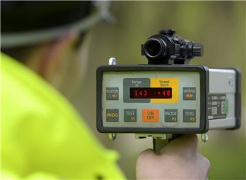 Die Polizei in Bremerhaven hat wieder die Raser ins Visier genommen. Dabei wurden einige traurige Rekorde aufgestellt.