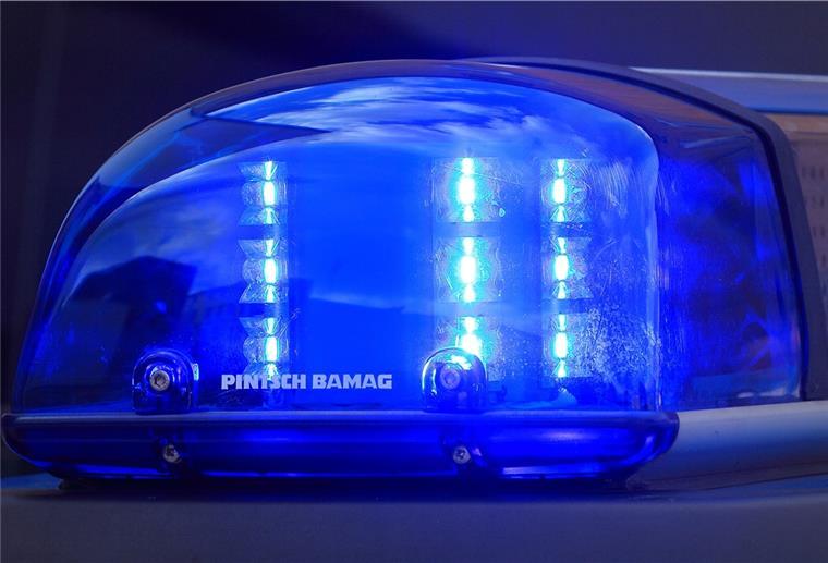 Bremerhaven: Prügelndes Paar ist voller Flohbisse Die Polizei in Bremerhaven-Lehe hat bei einem Einsatz eine Wohnung angetroffen, die in einem desolaten Zustand war.