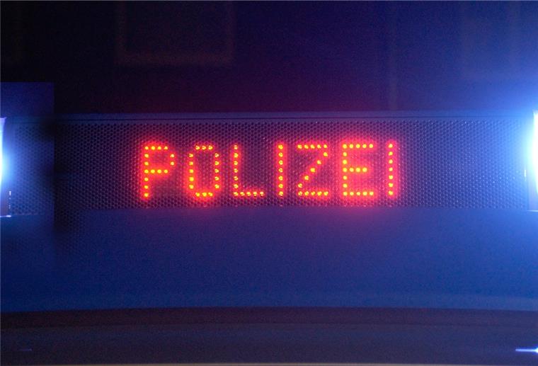 Hamburger Polizei sprengt Fetisch- und Swinger-Partys Die Polizei in Hamburg hat in Hamburg zwei Partys aufgelöst.