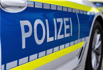 Die Polizei konnte den gestohlenen Wagen anhand von GPS-Daten schnell finden. Sie hofft nun auf Hinweise von Zeugen zu dem Täter oder den Tätern.