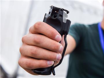 Die Polizei meldet mehrere Raubüberfälle in Cuxhaven und Otterndorf. Die Opfer wurden dabei mit Pfefferspray angegriffen.
