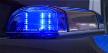 Die Polizei sucht nach Zeugen, die in der Nacht zu Dienstag gesehen haben, wie zwei Männer in Geestemünde bedroht worden sind. 