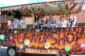 Die &quot;Fantasy-Kids&quot; aus Hagen mögen es kunterbunt. Foto: Heß