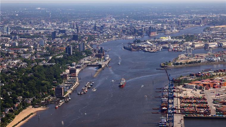 Neue Reeder-Allianz: Was das für Bremerhaven bedeutet Die Reederei Hapag-Lloyd erwartete zuletzt einen Ladungsrückgang in Hamburg infolge der sogenannten „Gemini Cooperation“. (Archivbild)