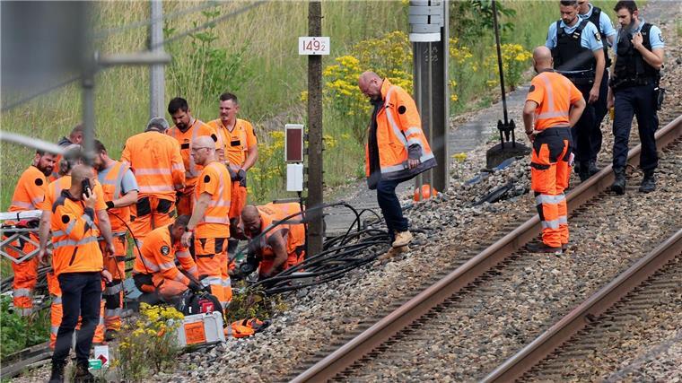 Die Reparaturen laufen auf Hochtouren.