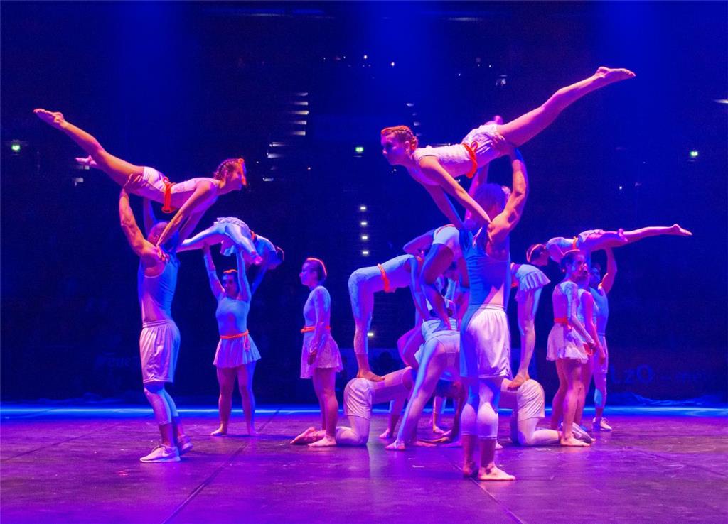 Die rhythmischen Sportgymnasten vom TSV Melle begeisterten gleich zu Beginn der ...