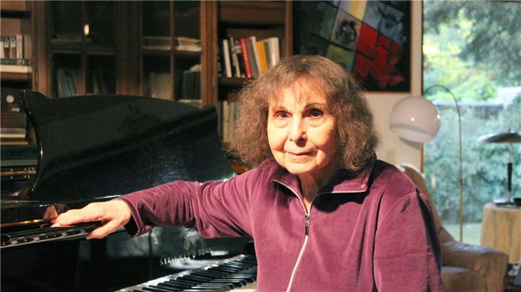 „Grande Dame der Neuen Musik“: Sofia Gubaidulina ist tot Die russische Komponistin Gubaidulina fand ab 1992 Zuflucht in einem Dorf bei Hamburg. (Archivbild)