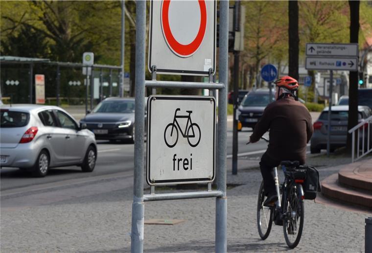„Stadtradeln“ in Zeven beginnt am 4. Mai Die Samtgemeinde Zeven ist ab 4. Mai zum zweiten Mal beim „Stadtradeln“ dabei. Die Aktion soll möglichst viele Menschen zur Nutzung ihres Fahrrades animieren.