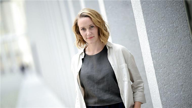 ARD-Serien am Dienstag nicht zu schlagen Die Schauspielerin Christina Athenstädt spielt die Hauptrolle in der Serie „Die Heiland – Wir sind Anwalt“.