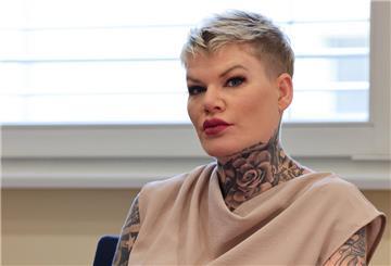Die Schlagersängerin Melanie Müller war wegen des Verwendens von Kennzeichen verfassungswidriger Organisationen angeklagt.
